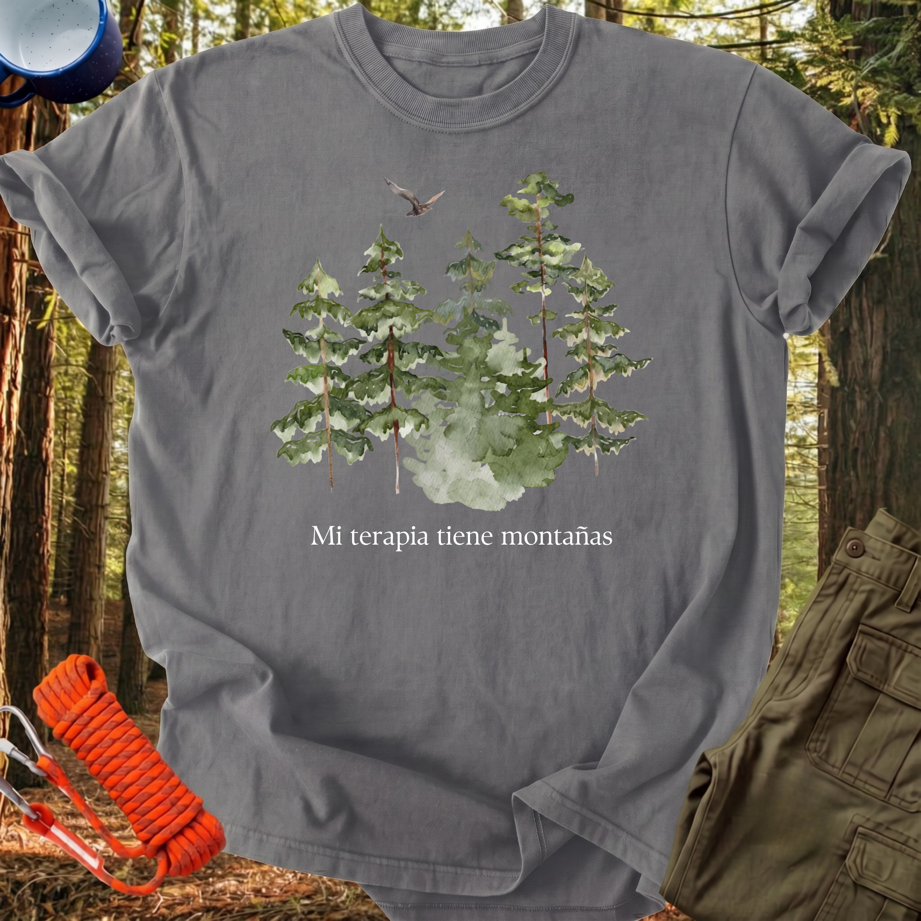 Camiseta Mi Terapia Tiene Montaña